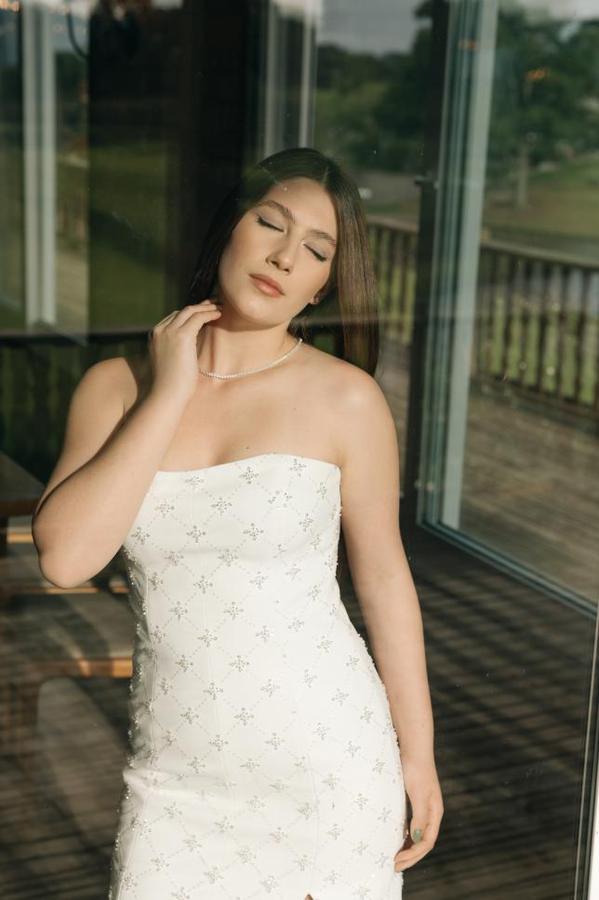 Vestido Victória — tomara que caia ajustado com fenda